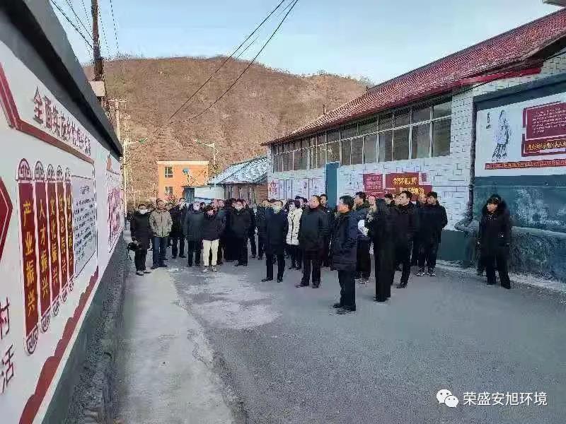 兴隆县领导督导检查城乡环卫一体化工作(图1) 兴隆县领导督导检查城乡环卫一体化工作(图1)