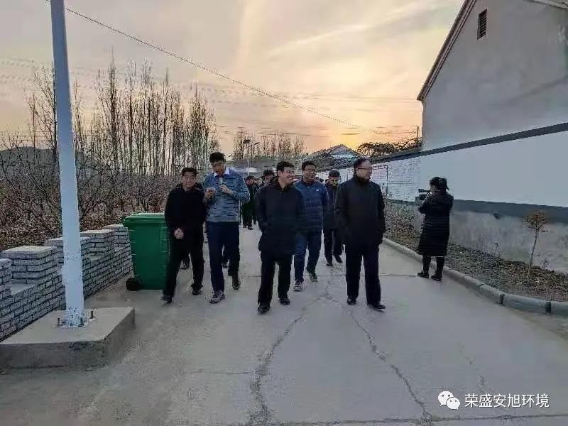 兴隆县领导督导检查城乡环卫一体化工作(图2) 兴隆县领导督导检查城乡环卫一体化工作(图2)